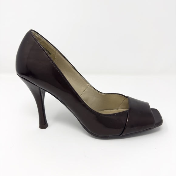 Mossimo Peep Toe Chocolate Brown Heels - Picture 3 of 4